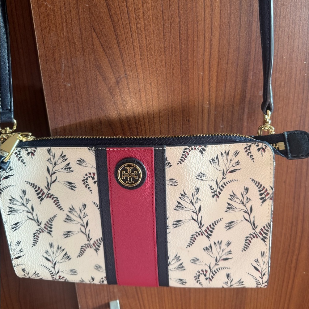 Tory Burch NWOT crossbody bag